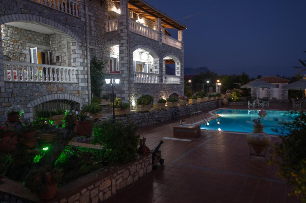 Amalia Apartments สตูปา ภายนอก รูปภาพ