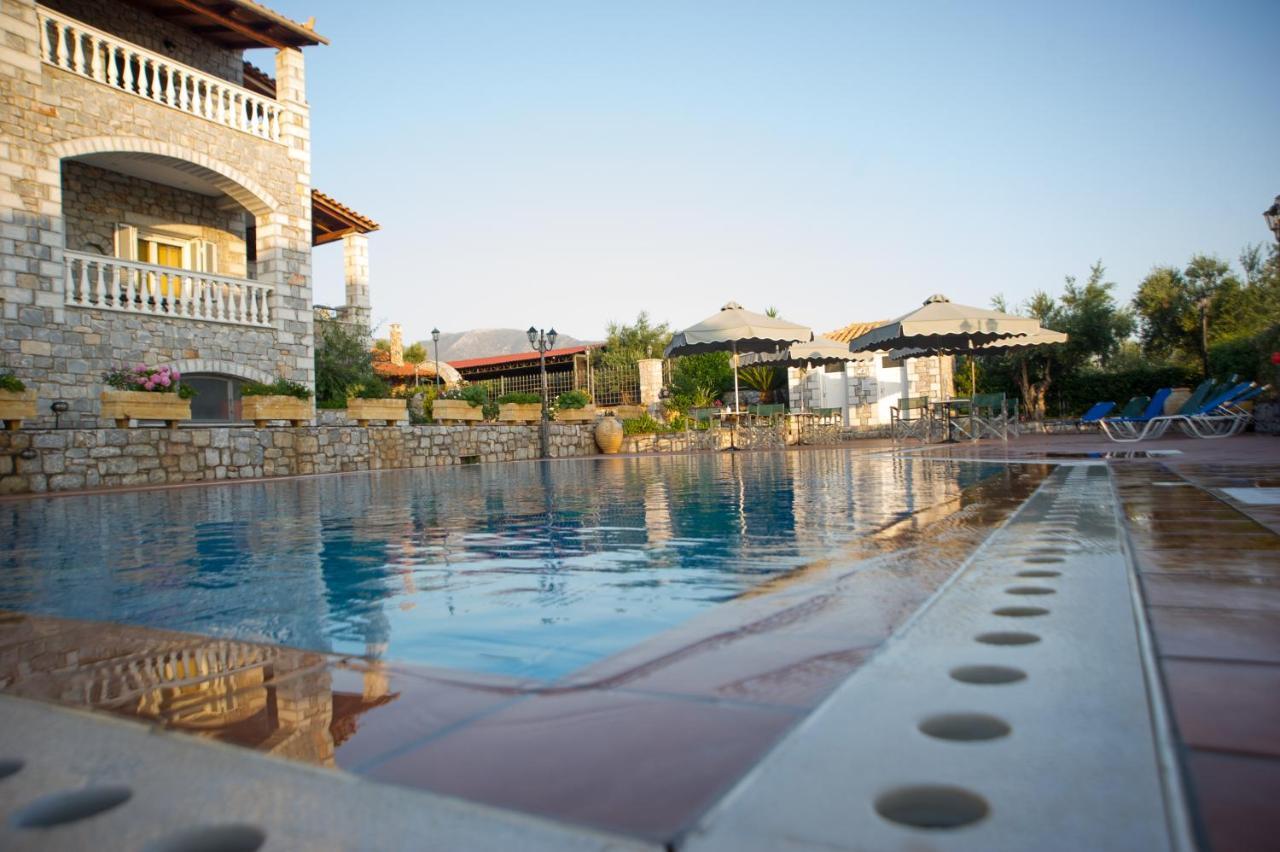 Amalia Apartments สตูปา ภายนอก รูปภาพ